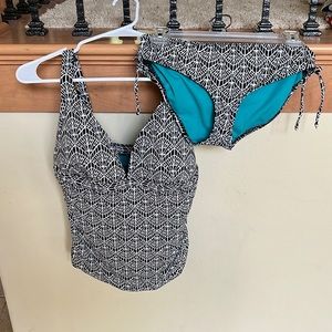 Title nine tankini medium top, small bottom